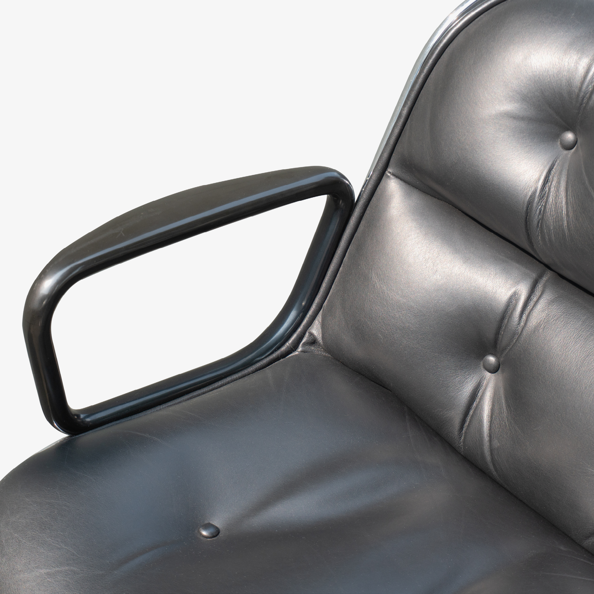 Pollock Executive Chair in Black Leather by Charles Pollock for Knoll - Square6.png